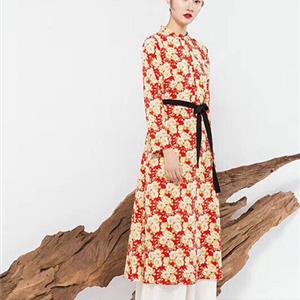 做魅力女人，選moing品牌女裝