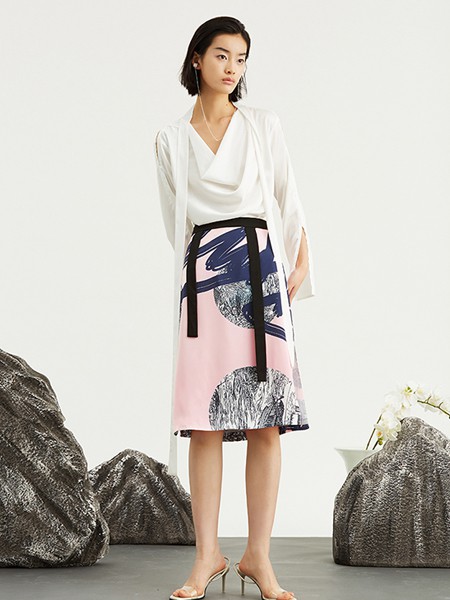 ICY女装产品图片