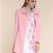  诗柯芙粉色冬装搭配 减龄必备的粉色外套