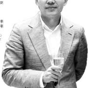 粉蓝董事长李飞跃：在全球行走中闯出先锋路