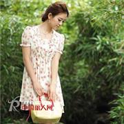 奥佐娅日韩潮流女装 让服装成为一种艺术（图）