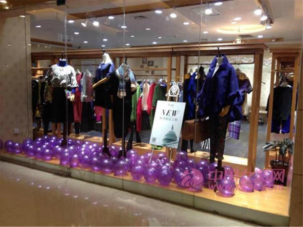 众美森女装店铺展示
