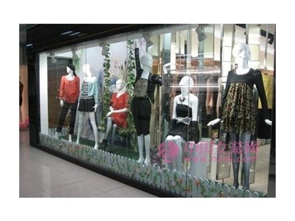 曼妍女装店铺展示