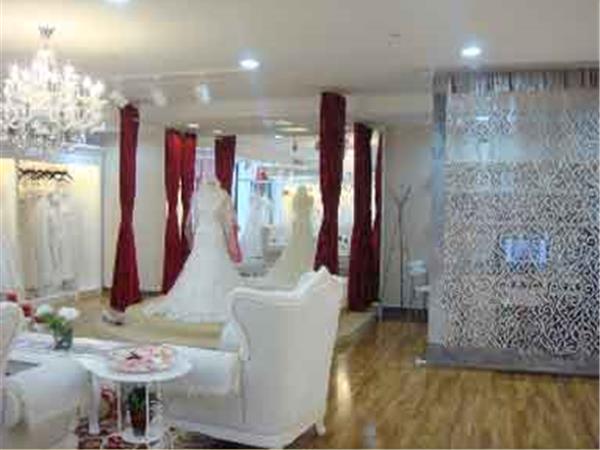 宇星女裝店鋪展示