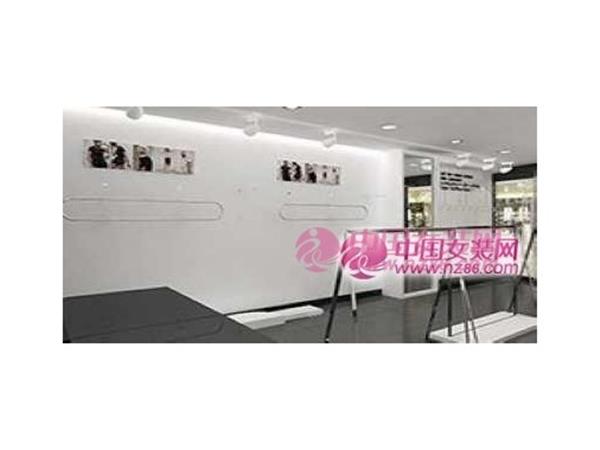 依贝盈女装店铺展示