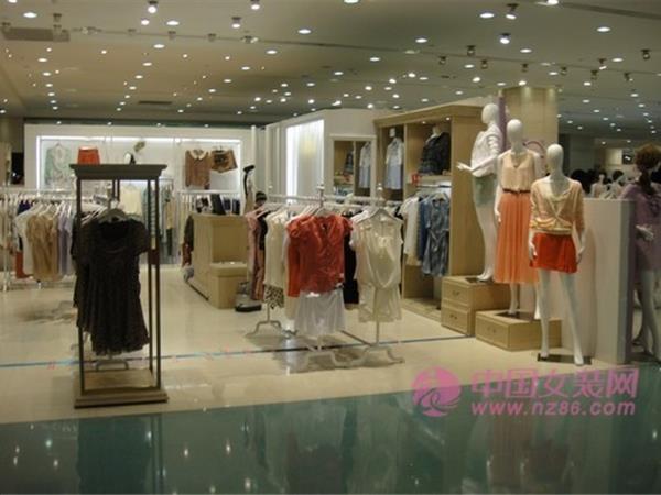 leshop女装店铺展示