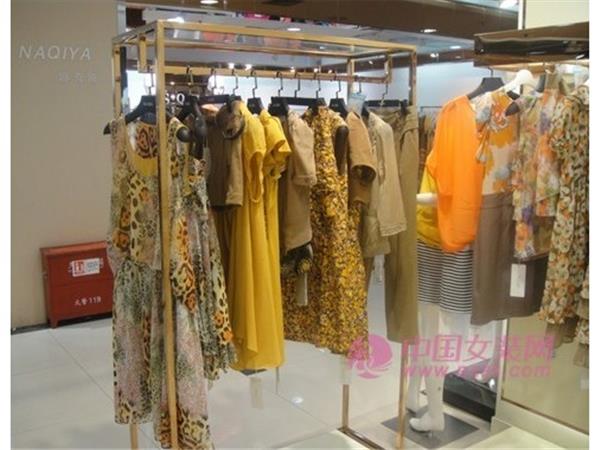 朵拉.伊莎贝拉女装店铺展示