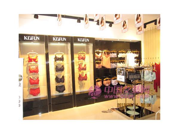 凯诗芬女装店铺展示