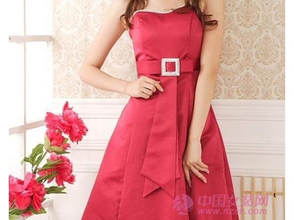 雪倪娅女装店铺展示