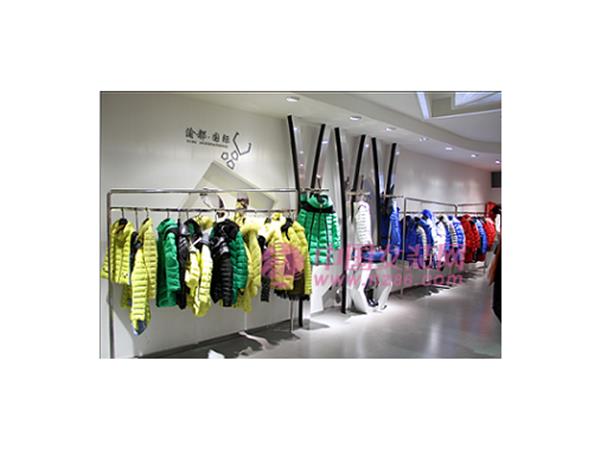 渝都●国际女装店铺展示