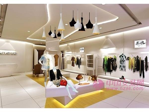 米阳女装店铺展示