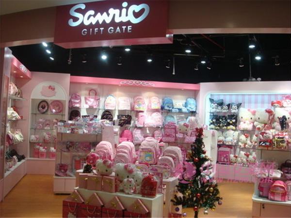 三丽鸥女装店铺展示