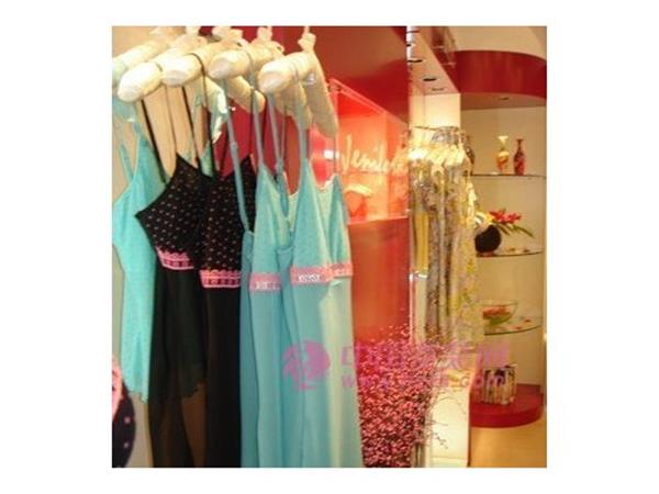 珍妮花女装店铺展示