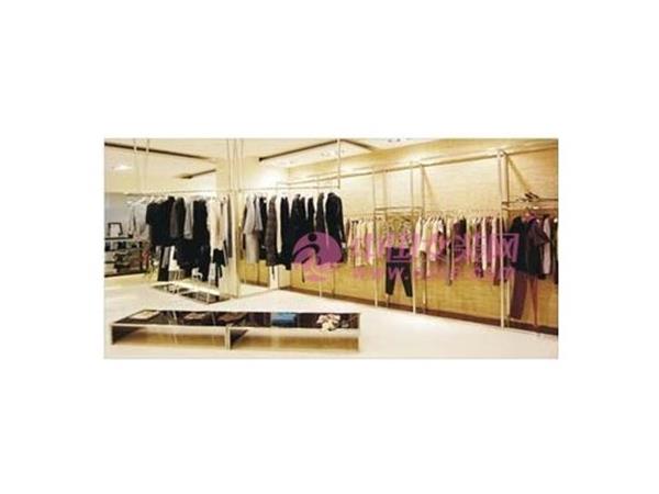 贝-曼丽丝女装店铺展示