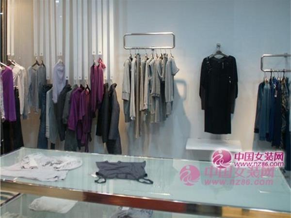 安嘉妮女装店铺展示