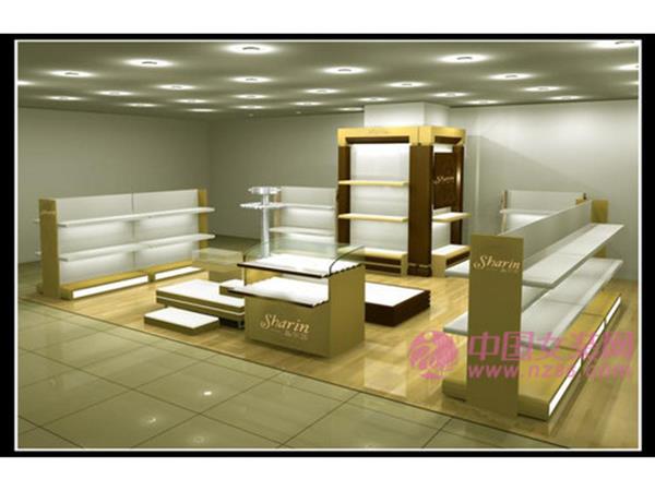 香尔莲女装店铺展示