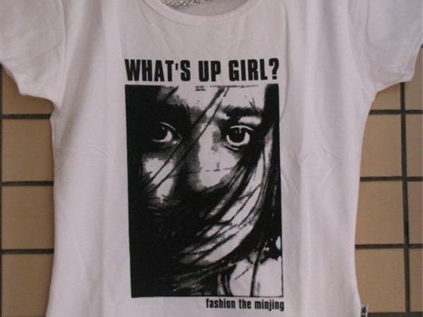 依梦妮女装店铺展示