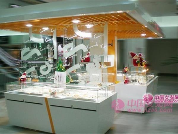 嘉乐女装店铺展示