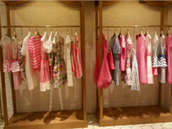 优都衣客女装店铺展示