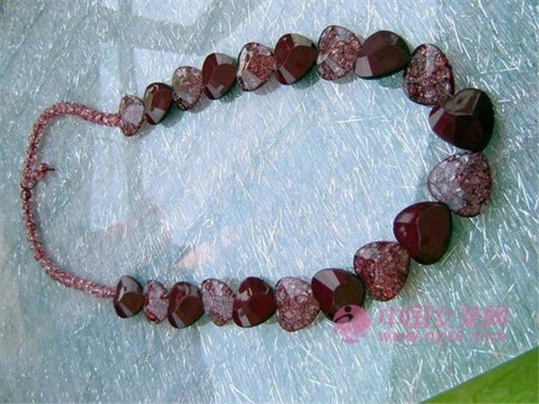 芳华绝代女装店铺展示