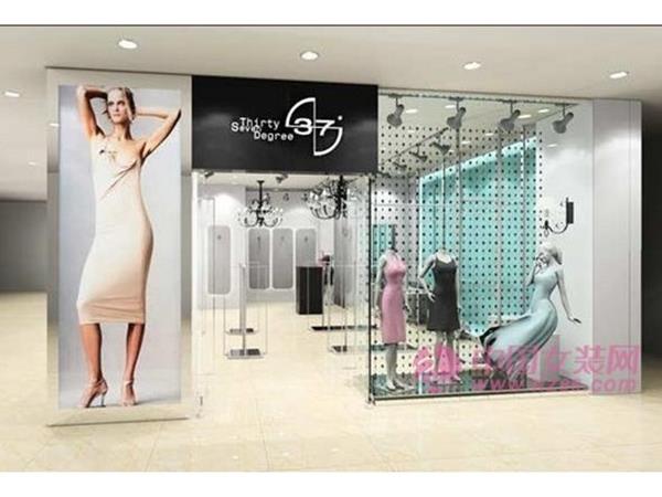 37度女装店铺展示