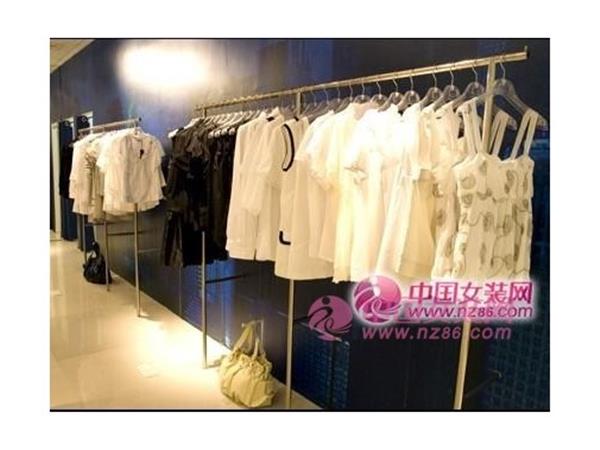 上品女装店铺展示