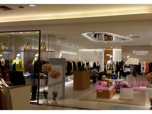 珂思女装店铺展示