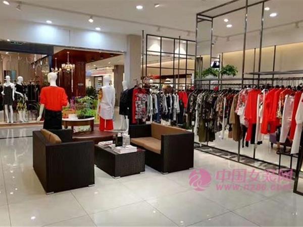 獨(dú)一無二女裝店鋪展示