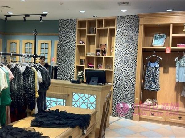 杰佳雯女装店铺展示