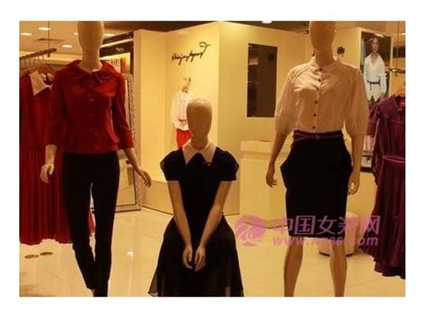 君喜善女装店铺展示