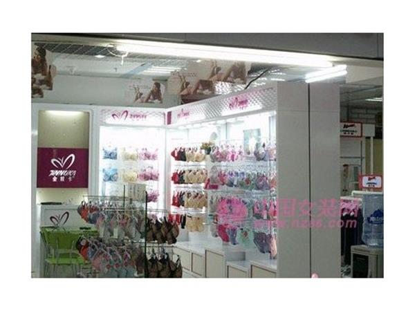 金奴卡女装店铺展示