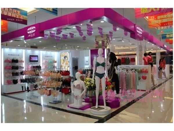 随尔美女装店铺展示