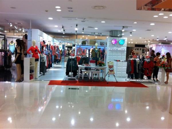 宝贝双星女装店铺展示