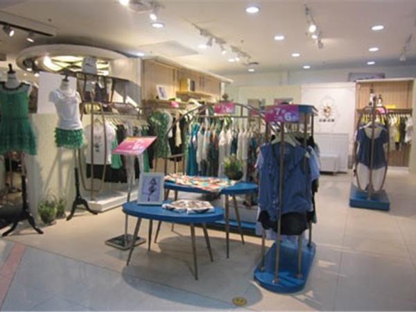 菲勛女裝店鋪展示