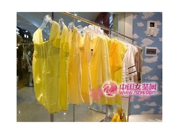 上品女装店铺展示