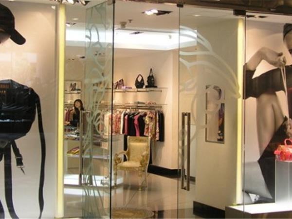 艾尼亚女装店铺展示