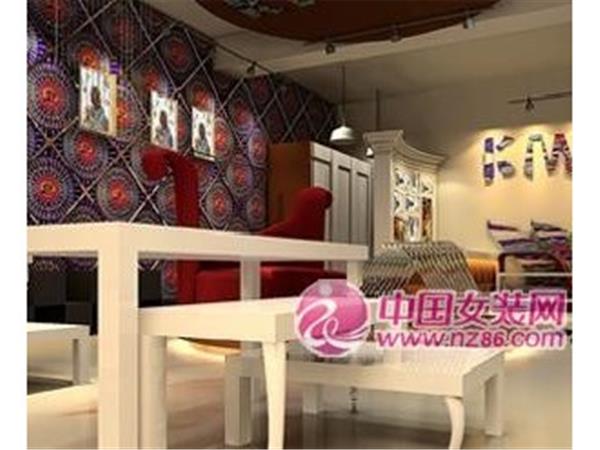 柯梦波丹女装店铺展示