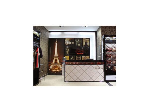 莎莲妮女装店铺展示