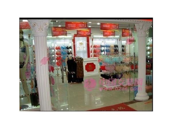 汾芳王女装店铺展示 汾芳王女装店铺展示