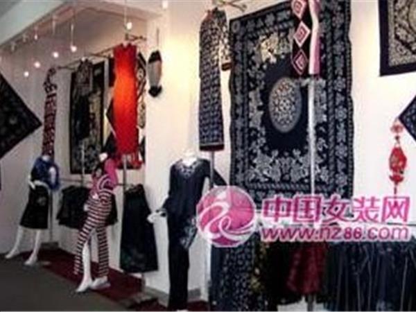 吴越人家女装店铺展示