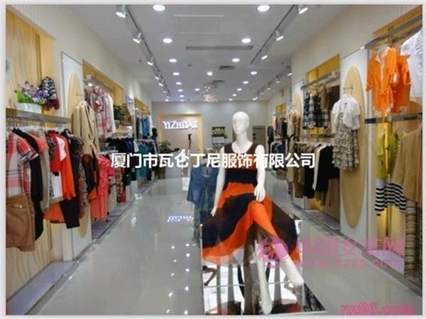 伊之雅女装店铺展示 伊之雅女装店铺展示