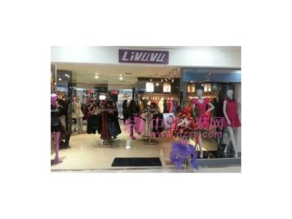 黎哇哇女装店铺展示