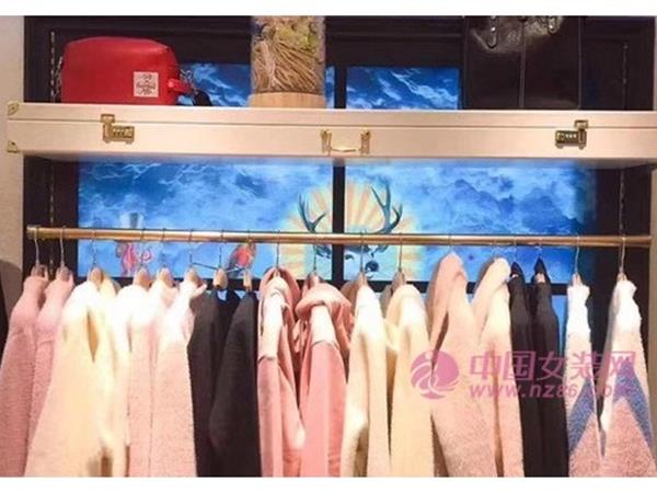 爱尚美女装店铺展示