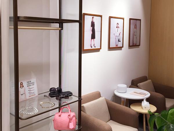 創(chuàng)迎服飾女裝店鋪展示