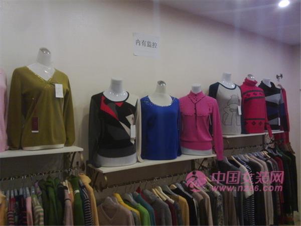 爱牧女装店铺展示