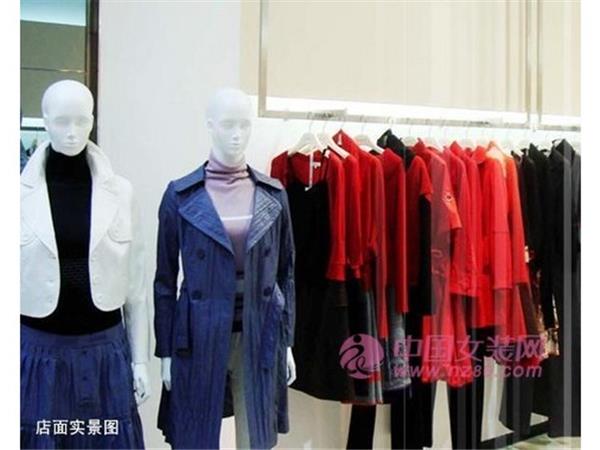 SARSIR女装店铺展示