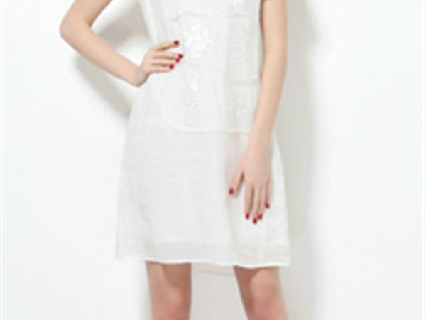 邦贝女装店铺展示