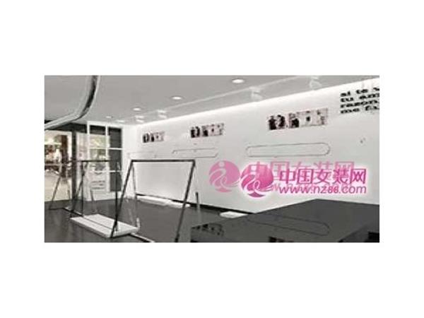 依贝盈女装店铺展示