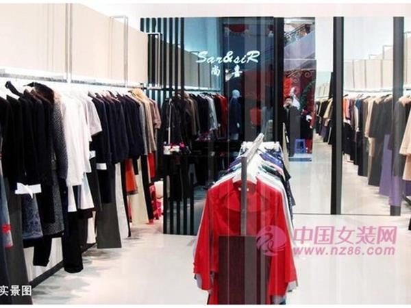SARSIR女装店铺展示
