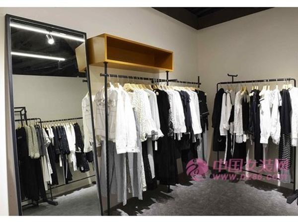 天使玛丽女装店铺展示 天使玛丽女装店铺展示